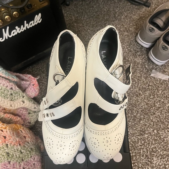 LAMODA PLATFORM HEELS - Picture 2 of 4